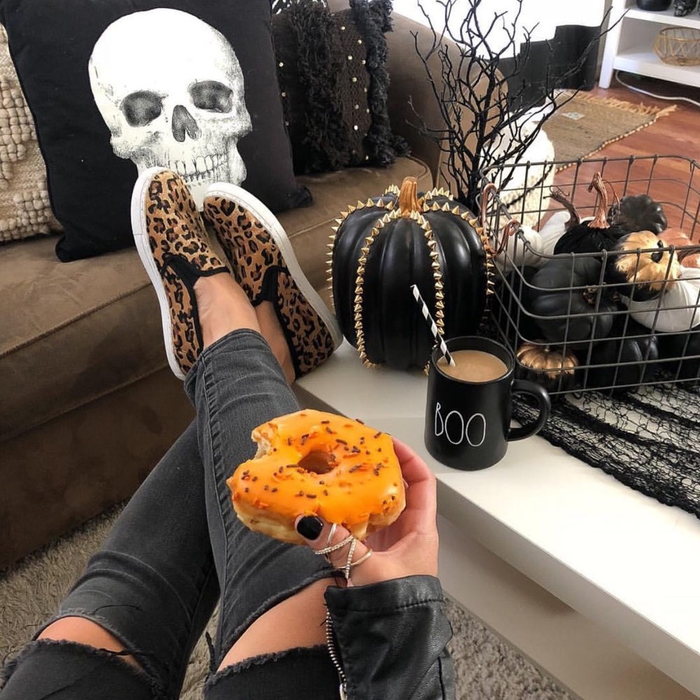 1 HOUR SALE Leopard animal print slip on sneakers